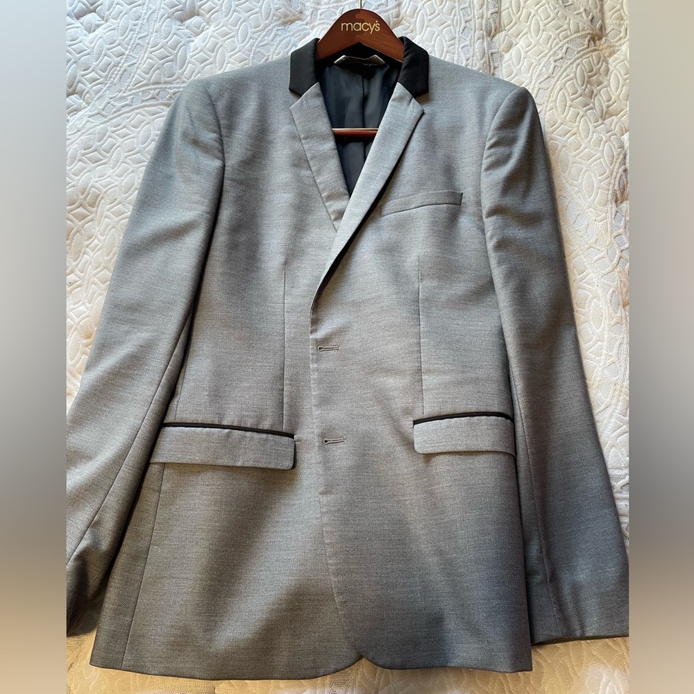 Zara Man Sport Coat. Tailored slim fit